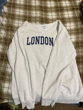 Brandy Melville White Crewneck with Navy Print